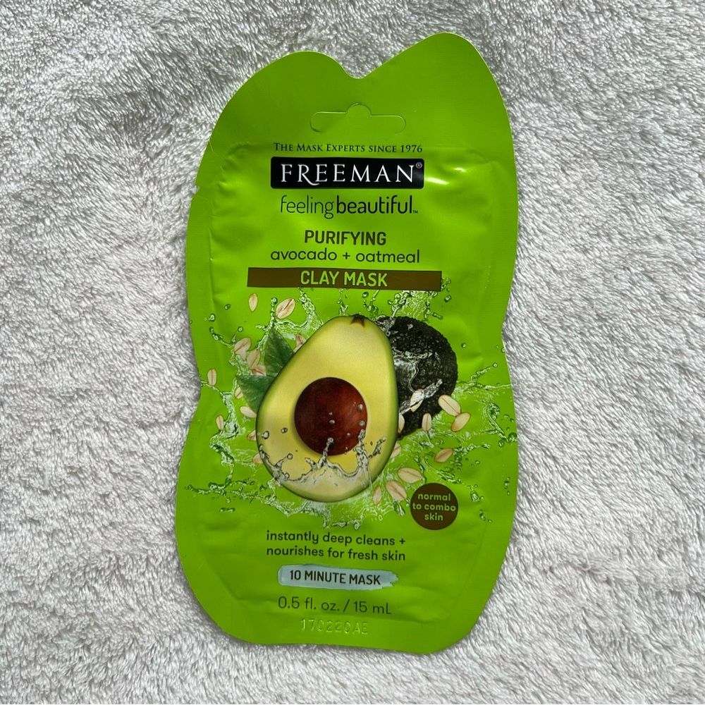 🚨LAST CHANCE: 🎉5/$25 Avocado & Oatmeal Clay Mask
